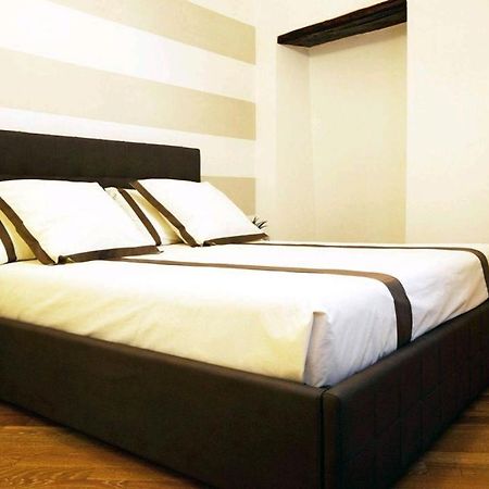 Ventuno - Modern Apartment - Country & Lake Ловере Экстерьер фото